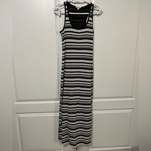 Black and Cream striped maxi dress - EUC